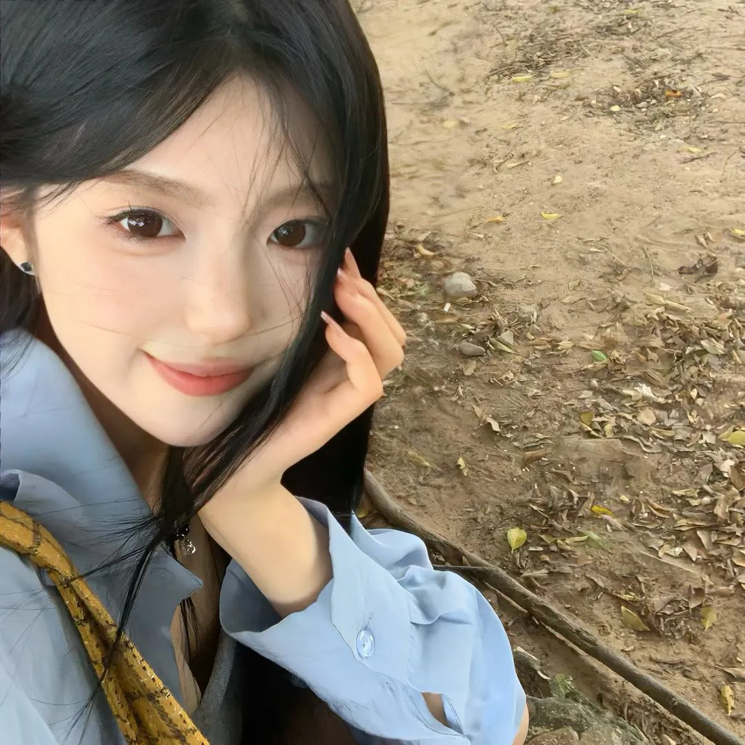 等爱的女神